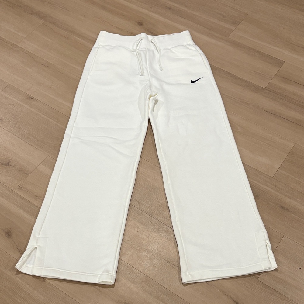 Nike Women's Ivory wide leg sweatpants